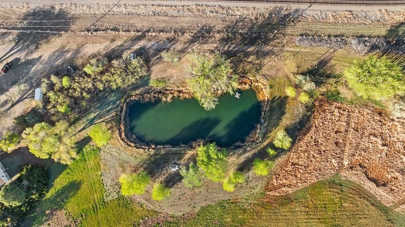 060 - Holding Pond