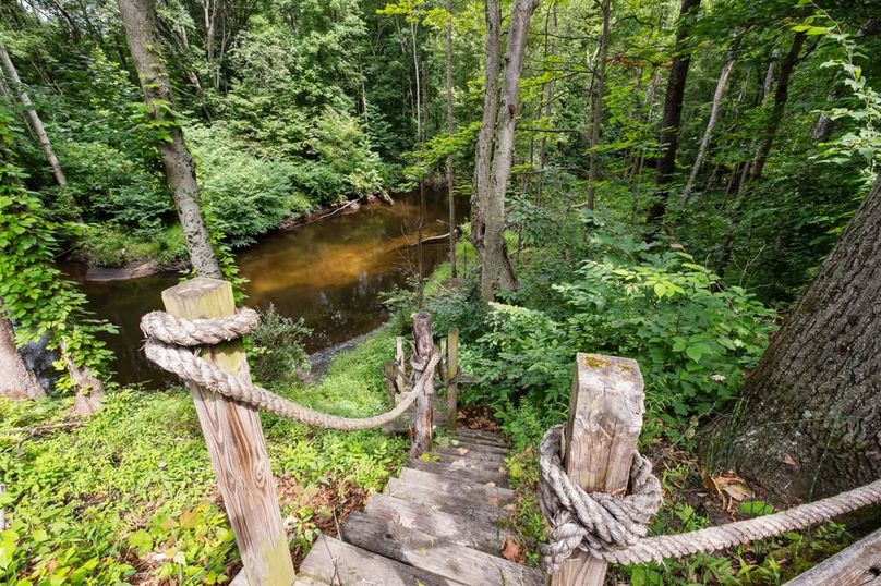 23 Steps To The Black River