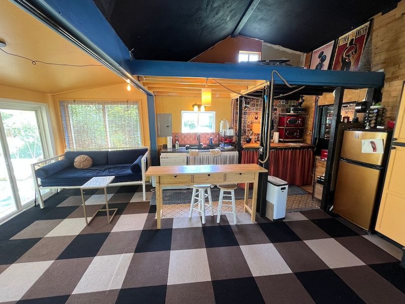 Yates_9_Dunlop Photo 29