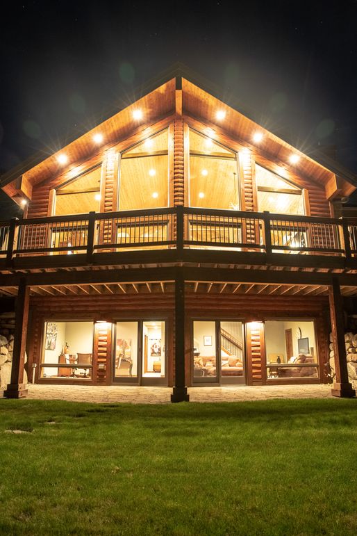 38. night view front