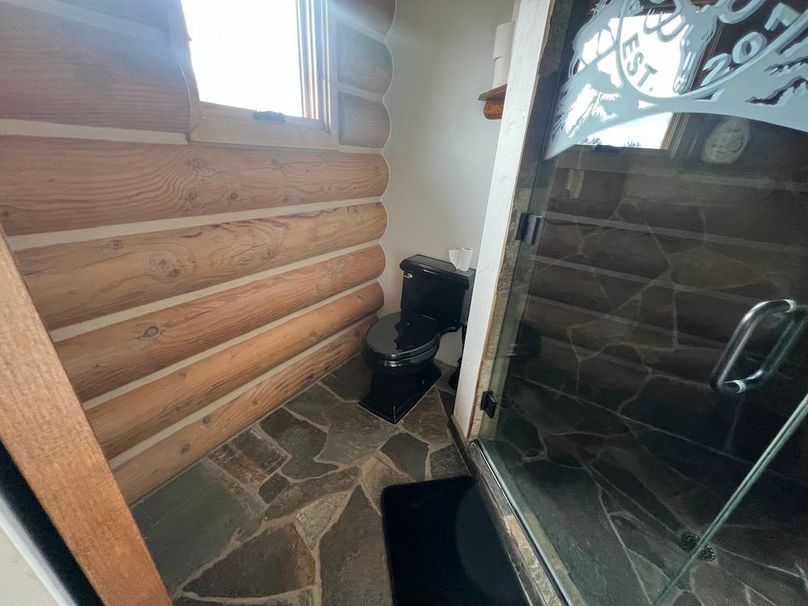 106_Pratt Lodge Bathroom4 3