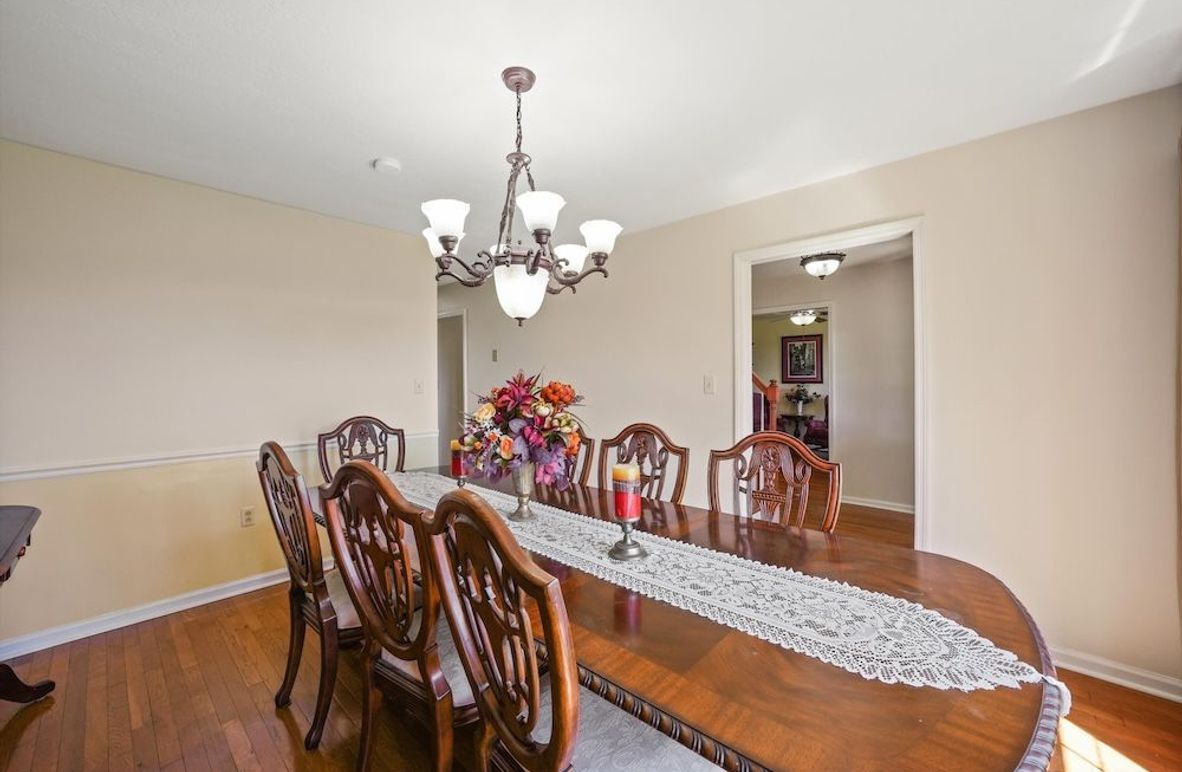 07-2869 Persian Ln04