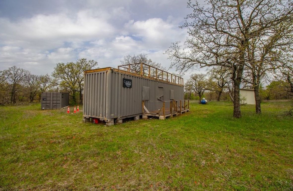 3. Container Cabin Front
