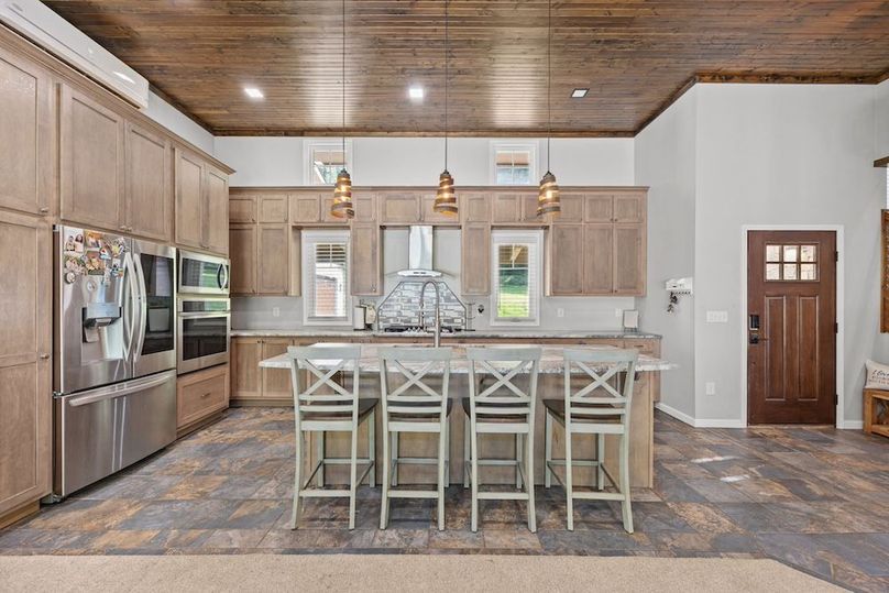 30-web-or-mls-4928 Yellow Creek Rd 034