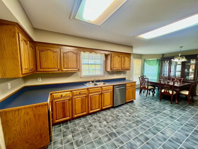 4A24A8B5-C6F4-4CC8-9B14-83660D71BD9F_1_201_a