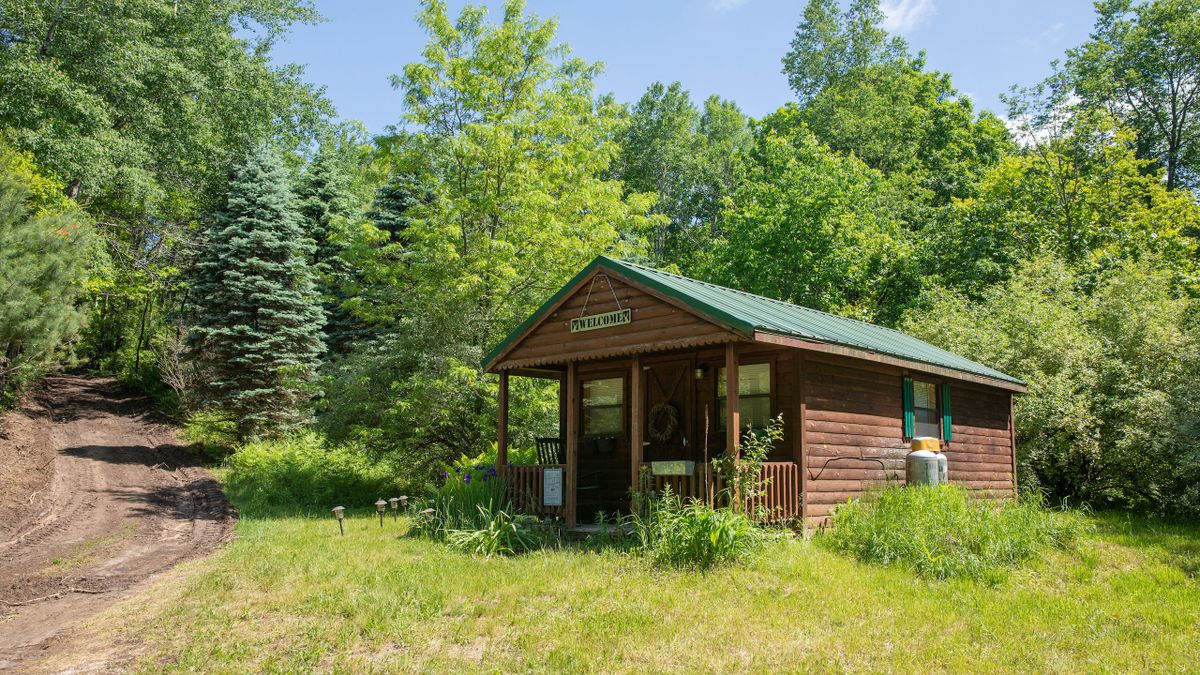 Rolling Acreage with Cabin Whitetail Properties