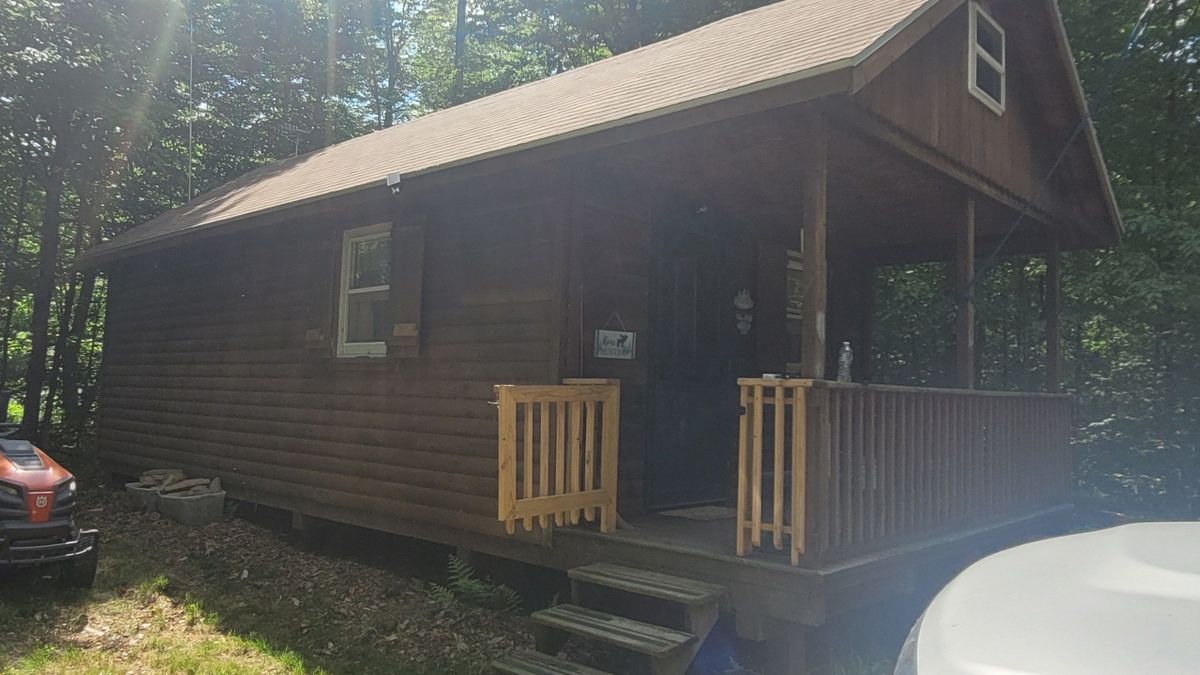 Awesome Furnished Hunting Camp Borders NYS Land on 2 Sides Whitetail