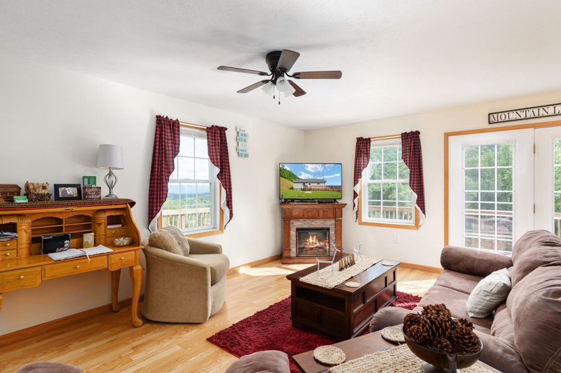 6-web-or-mls-IMGL0295TV