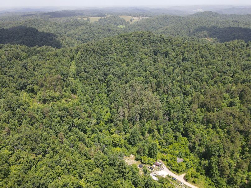007 awesome aerial pic looking towards the highest point to the North