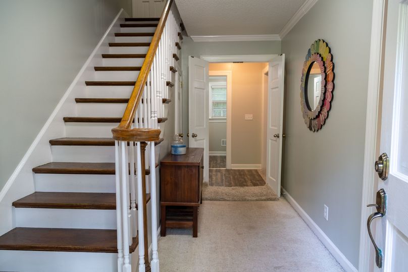 7686 Heritage Rd - Photos-4