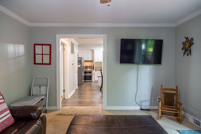 7686 Heritage Rd - Photos-13