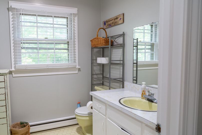 7686 Heritage Rd - Photos-33