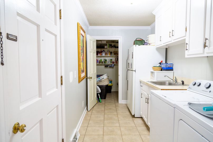 7686 Heritage Rd - Photos-21