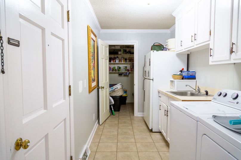 7686 Heritage Rd - Photos-22