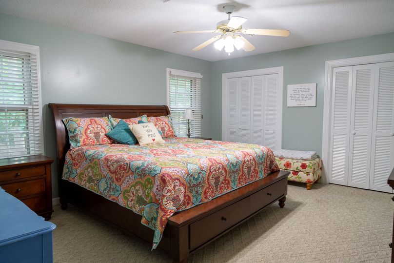 7686 Heritage Rd - Photos-35