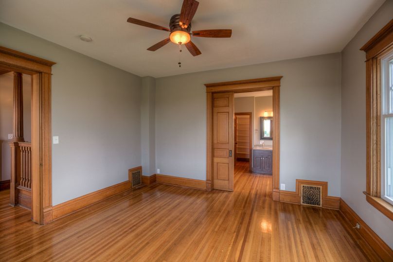 52230 221st Street_Full Res_17