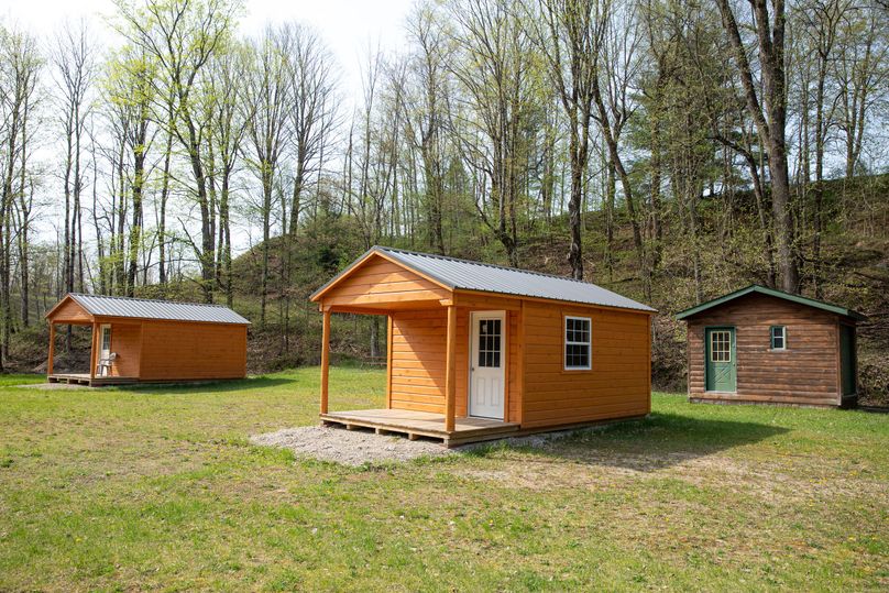 15 Amish Cabins and Storage