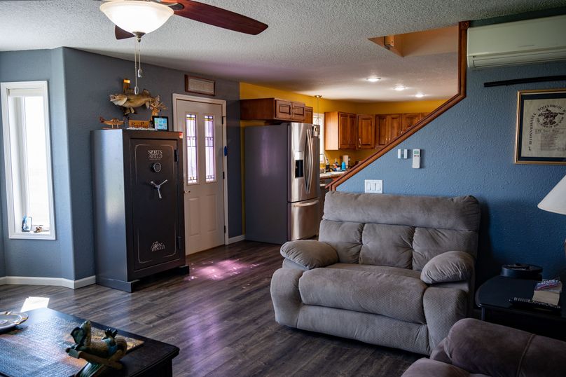 12 living to kitchen