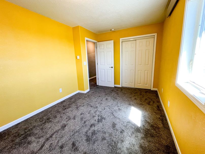 16 yellow bedroom 2