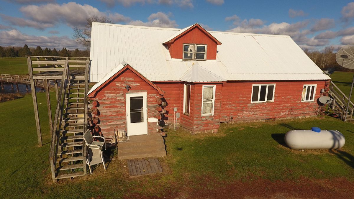 Rental Or SingleFamily Property With Outbuilding Whitetail Properties