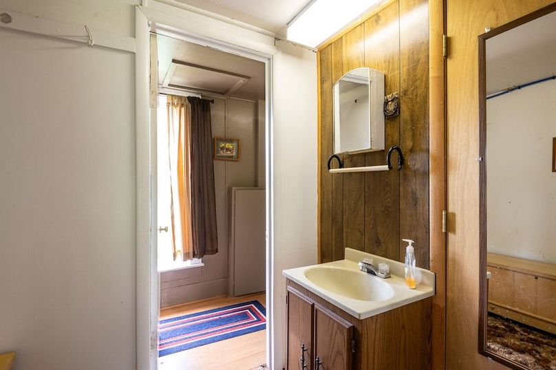 1146 HWY 12 E-262-HDR