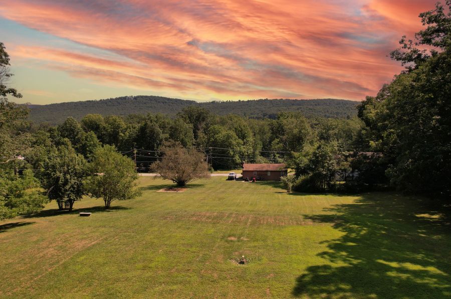 004 Front Porch View