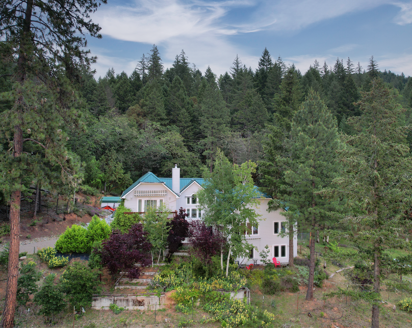 Back of house sky view