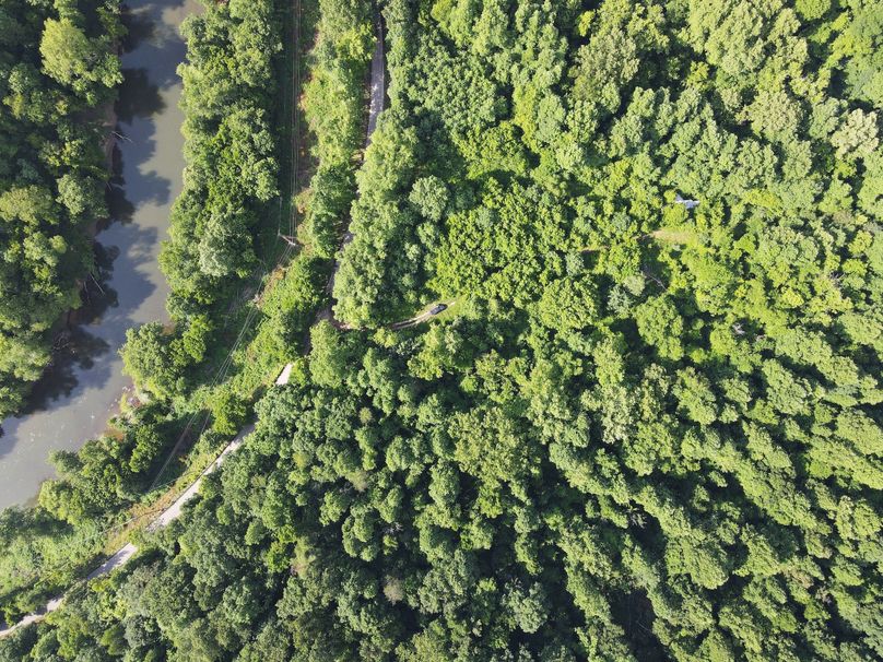 005 birds eye view looking straight down on the property entrance and Levisa Fork