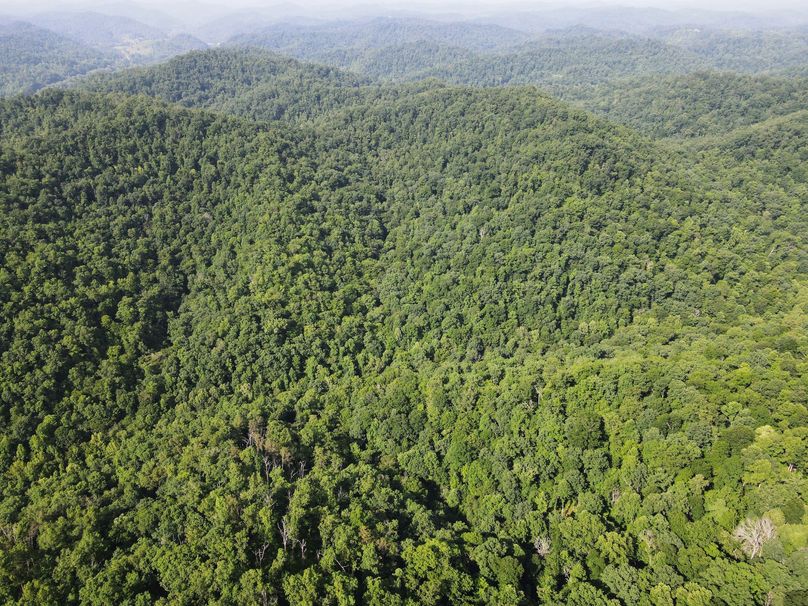 027 aerial view looking South over the valley towards the ridgetops