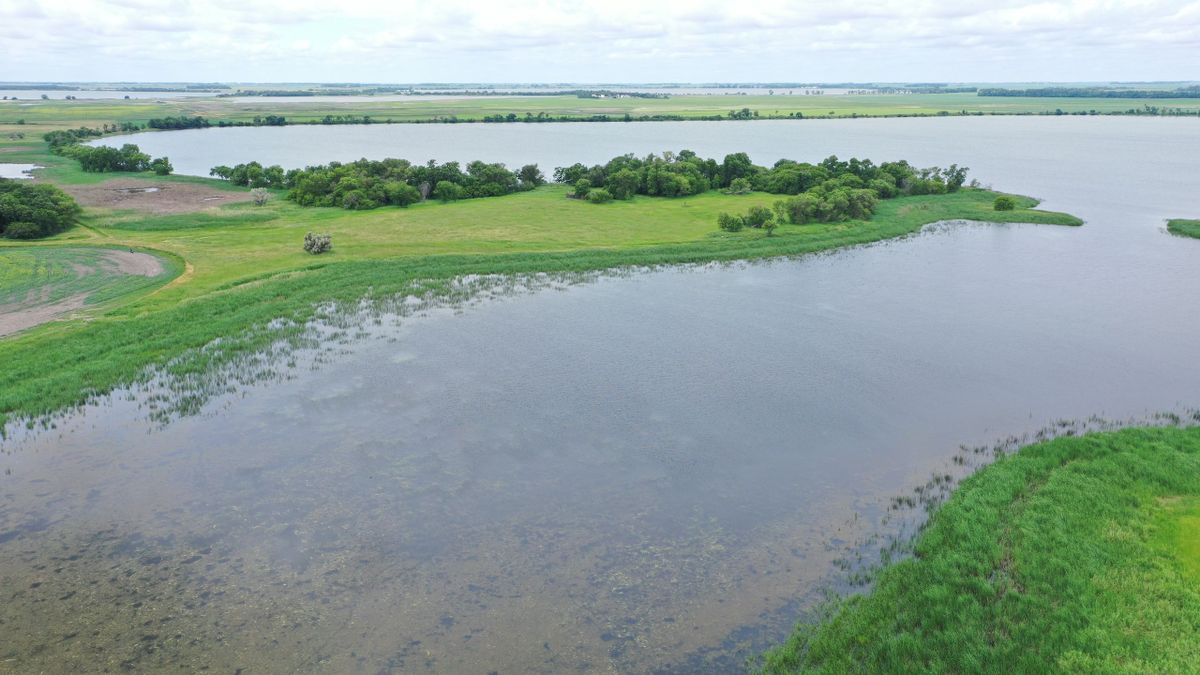 North Dakota Hunting Oasis Close To Devils Lake Whitetail Properties