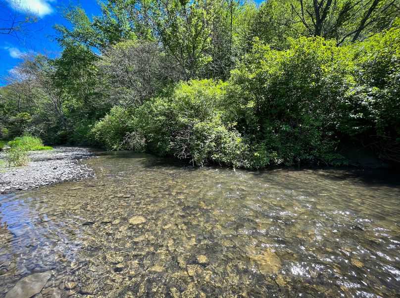 Schuyler_33.10_Ennis_Photos_24