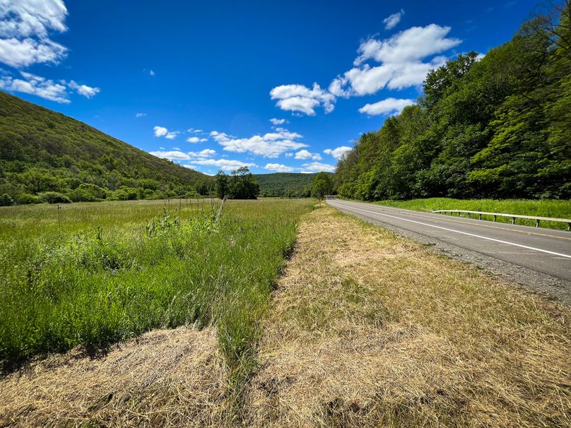 Schuyler_33.10_Ennis_Photos_8