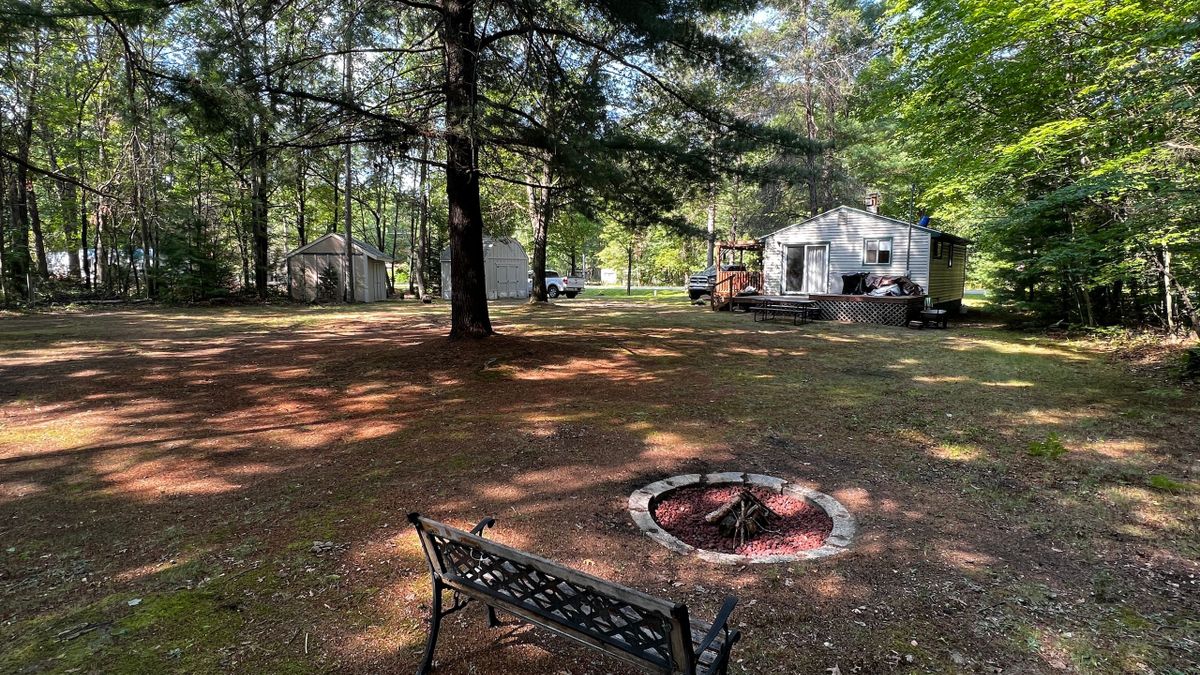 Cottage With Wixom Lake Access Near Thousands Of Acres Of State Land