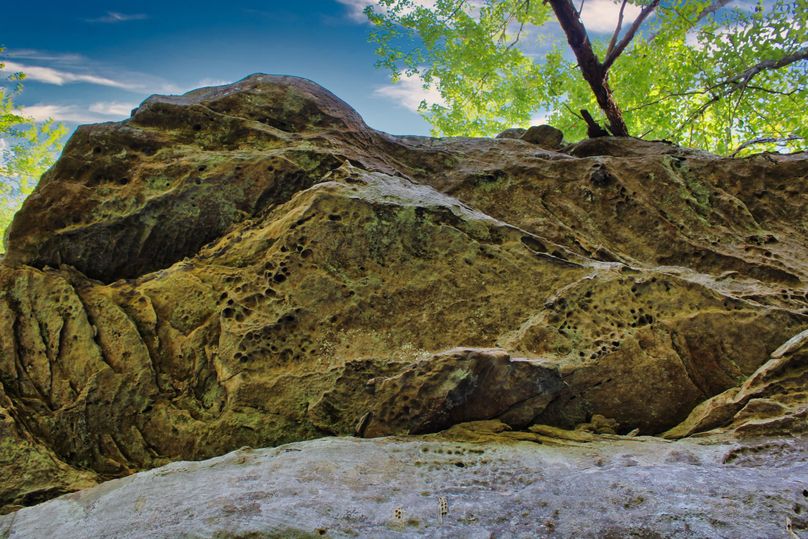 006 tons of awesome rock features