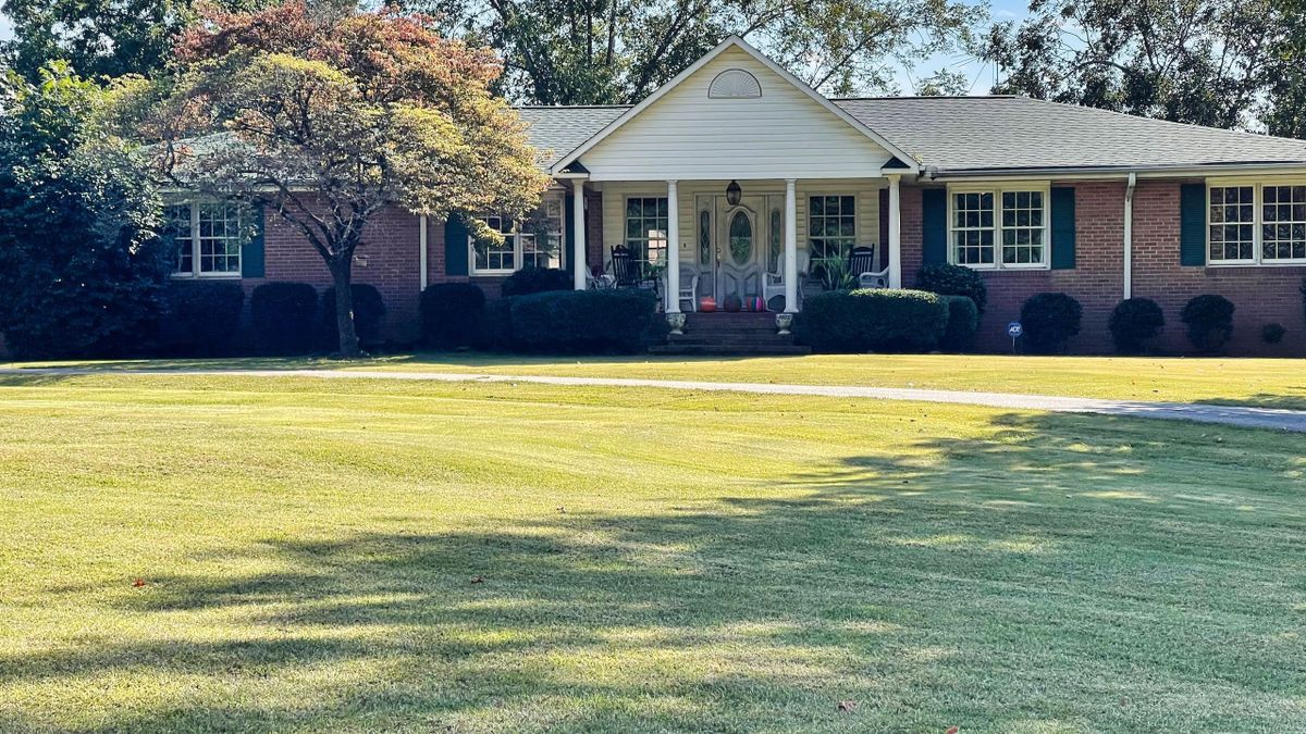 TurnKey Farm With Great Close To Downtown Spartanburg Whitetail