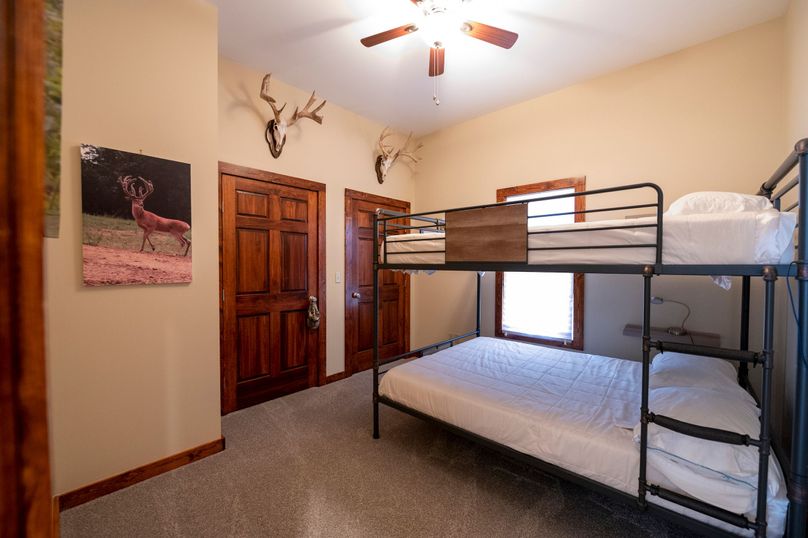 JLL_9355-53