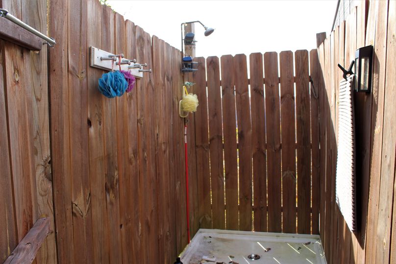 016 close up of the modern backwoods shower