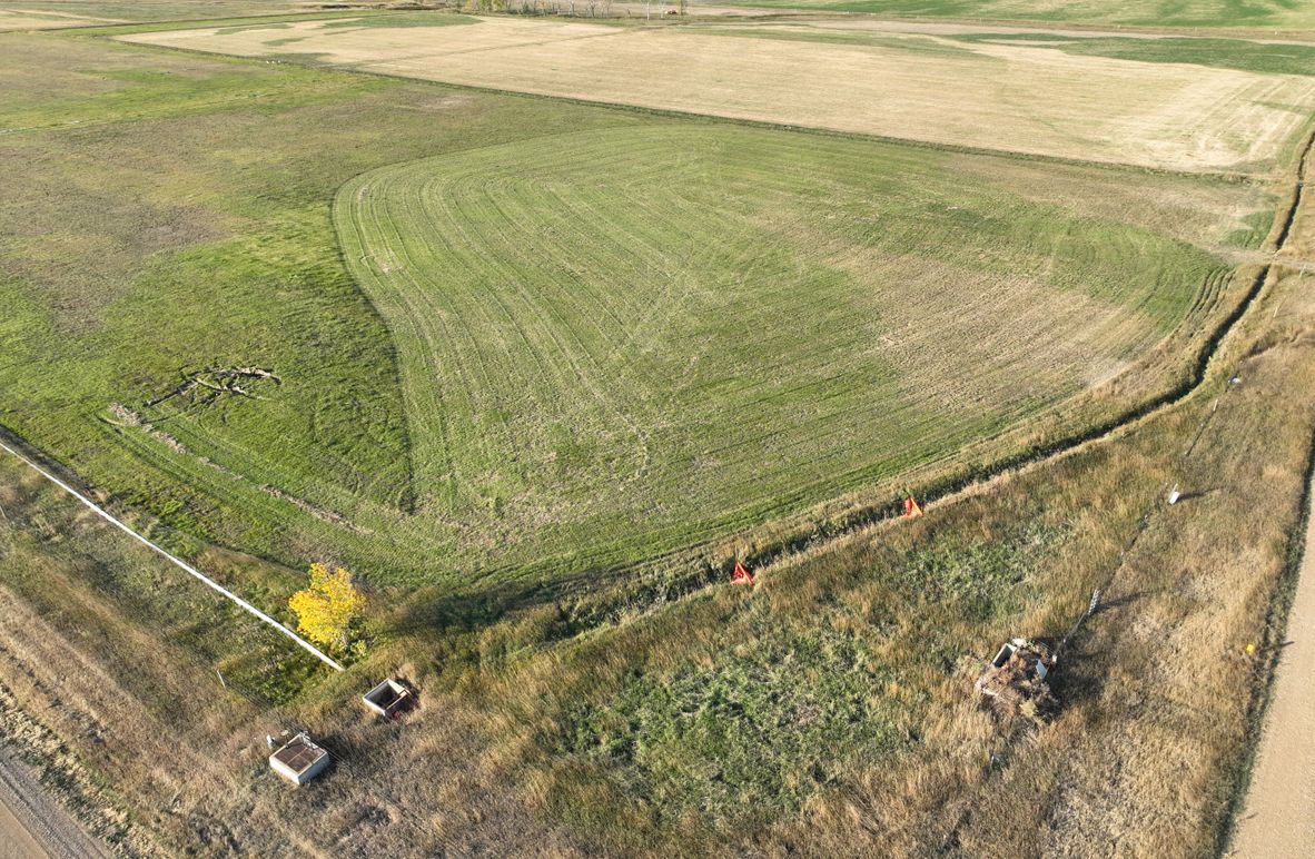 001 NE Corner Looking SW