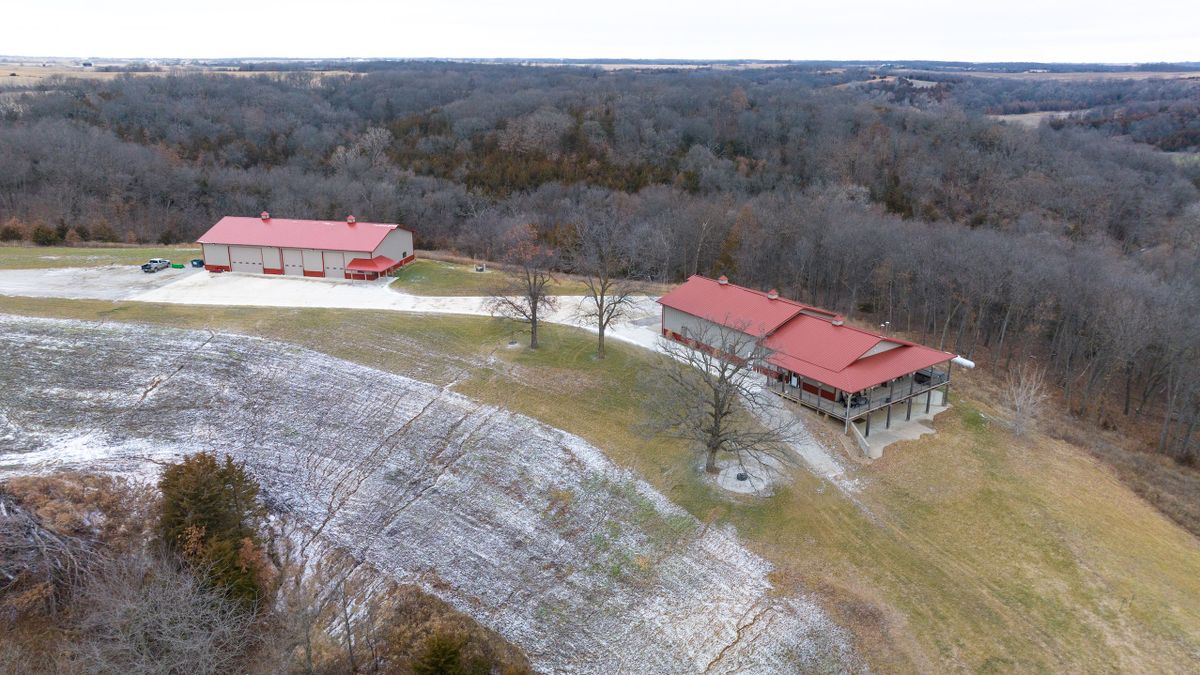 Outstanding Trophy Whitetail Hunting Farm And Home In A Prime North