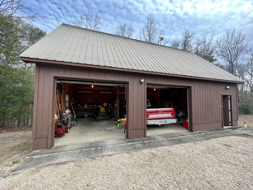 46 Garage