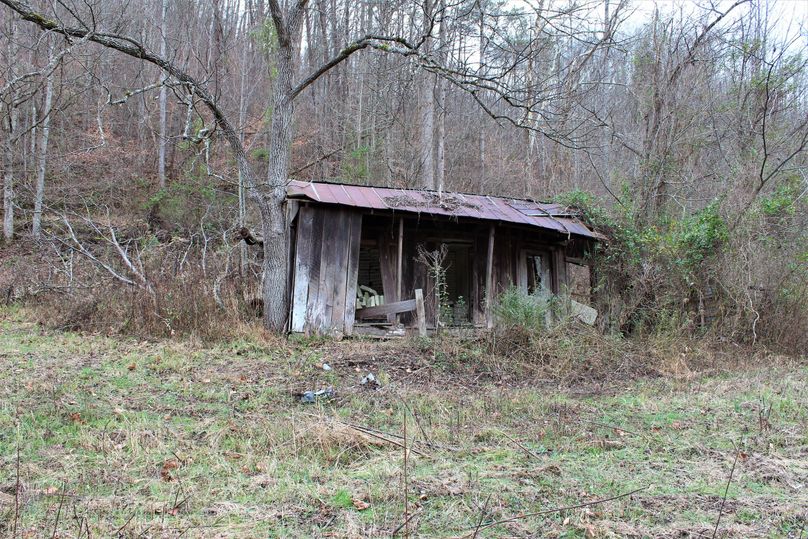 013 old shed near where the old farmhouse use to stand