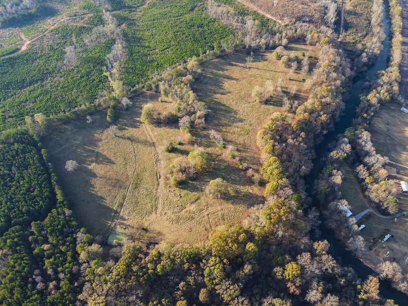 3BF57B05-A918-4976-9537-B2D15E4219AB