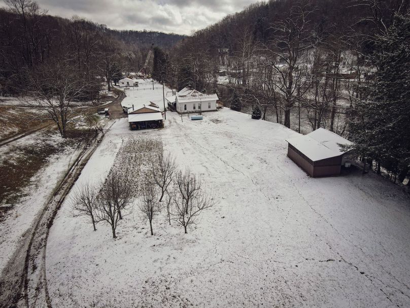 dji_fly_20230202_112514_427_1675355122925_photo