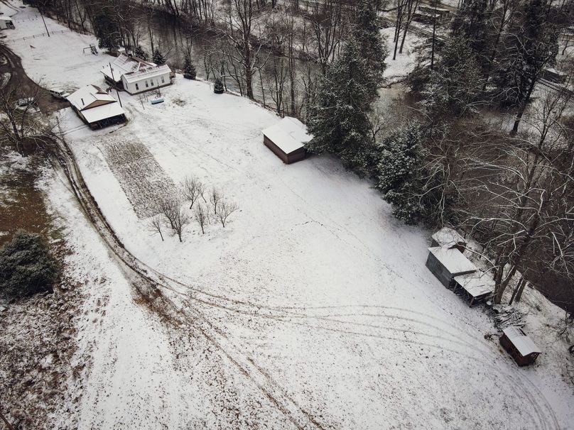dji_fly_20230202_112502_426_1675355113586_photo