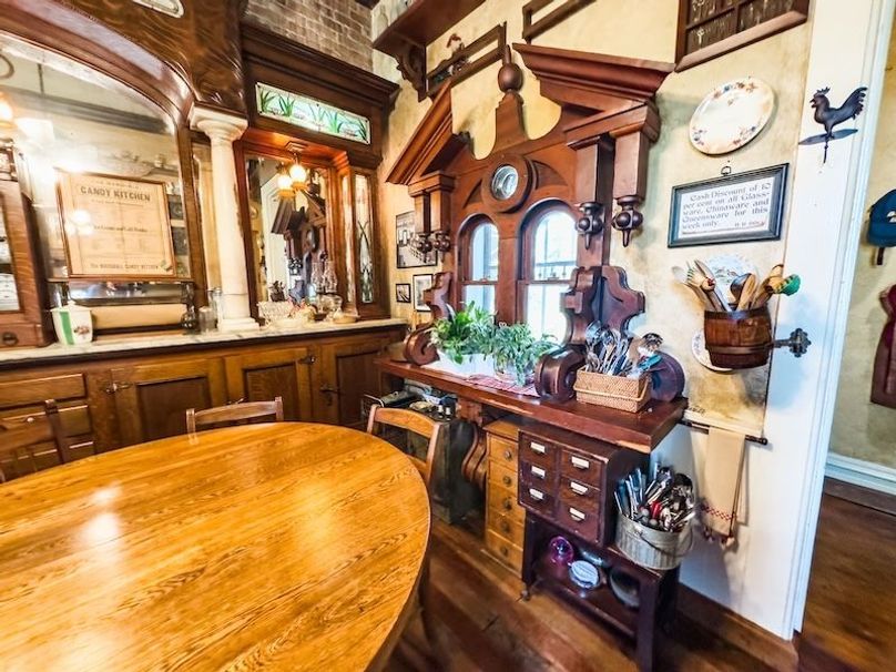 StenceRealty_25_515-N-8th-Street-Marshall-IL_40