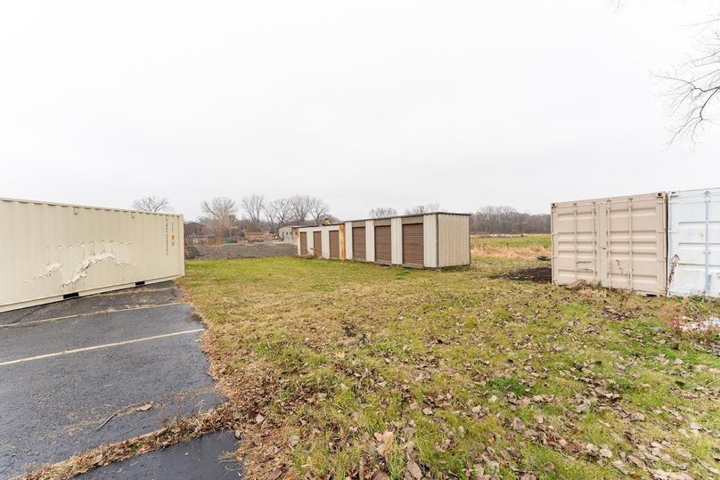 Winnebago 2.05 (Flee Market)_14