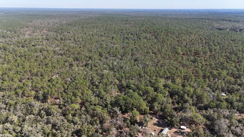 dji_fly_20251204_132338_0024_1764872863169_photo