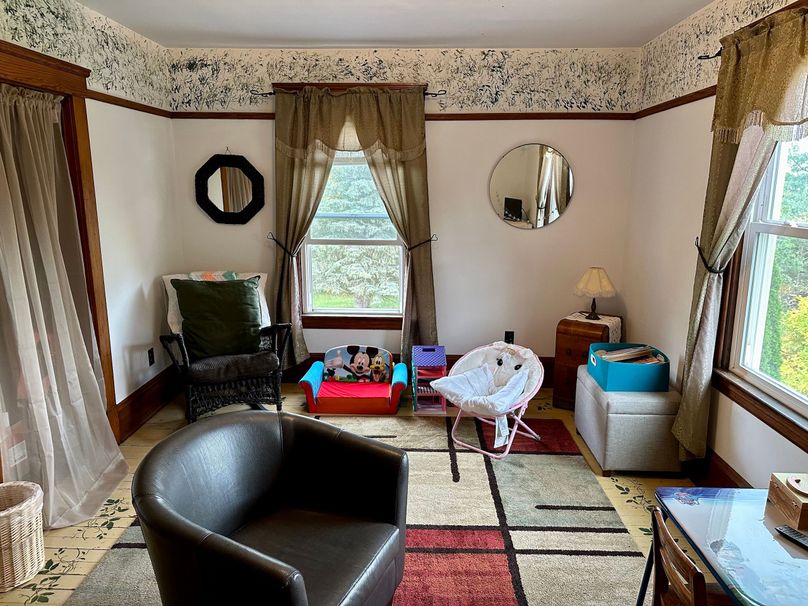 25 Upstairs Bedroom 3