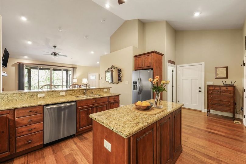 17-2278 Lower Rinehart Rd 020