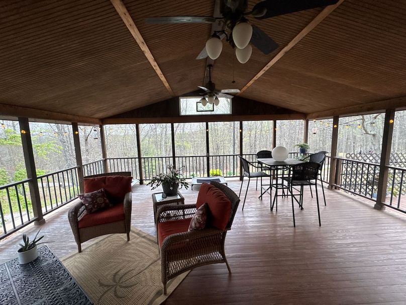 Calhoun, WV 132.84 AC Szegi 2-067